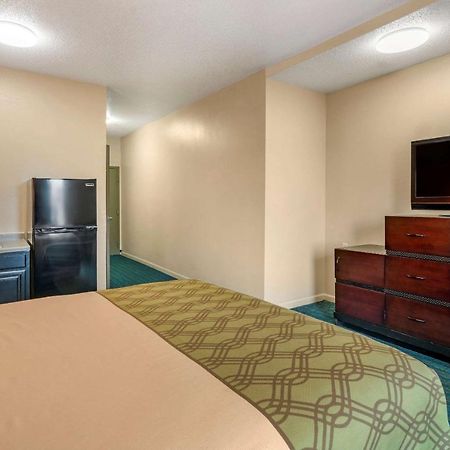 Econo Lodge Inn & Suites Granite City Exterior photo