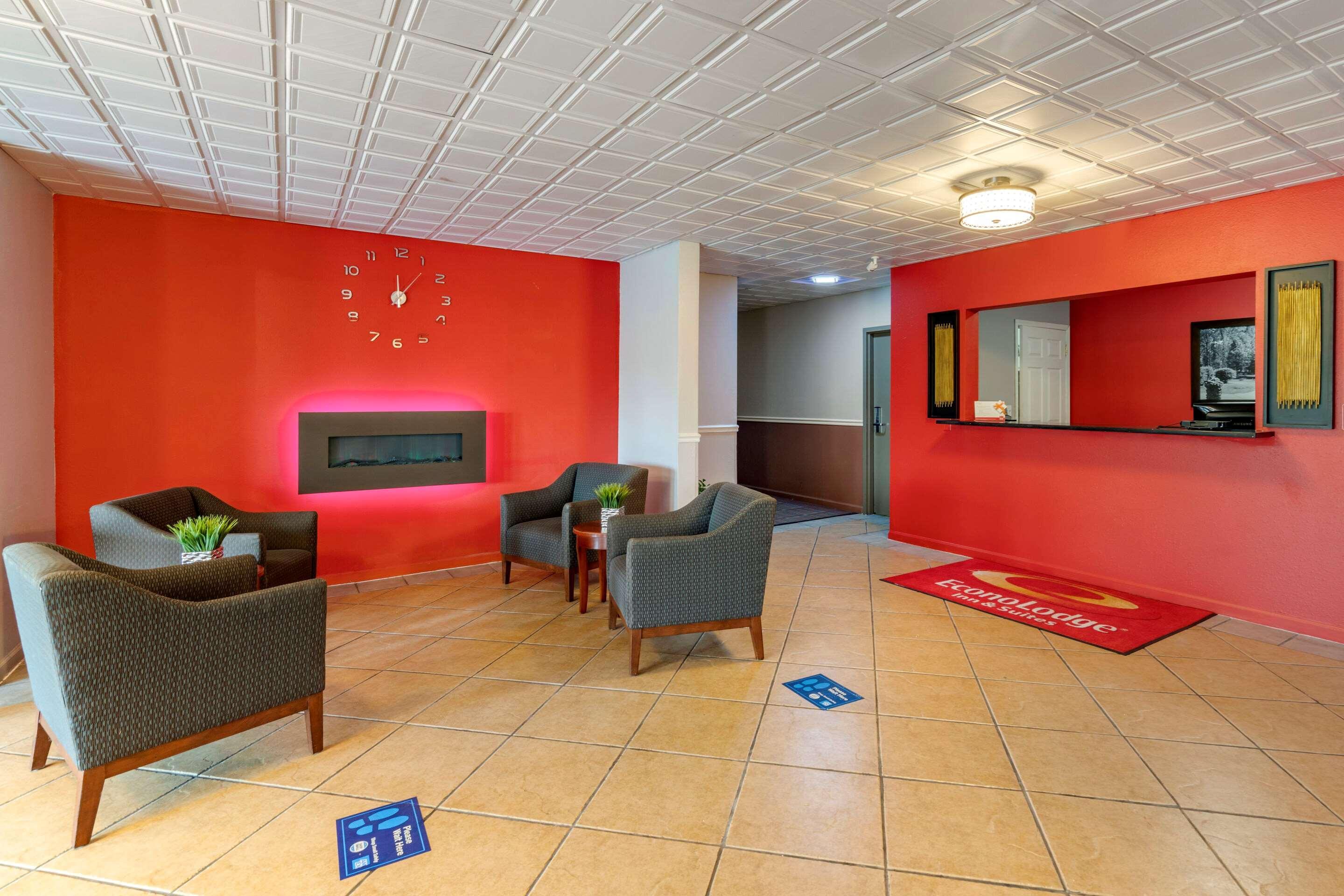 Econo Lodge Inn & Suites Granite City Exterior photo